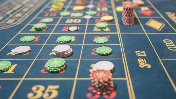 Roulette betting table