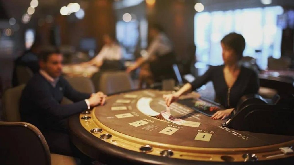 blackjack dealer mistakes