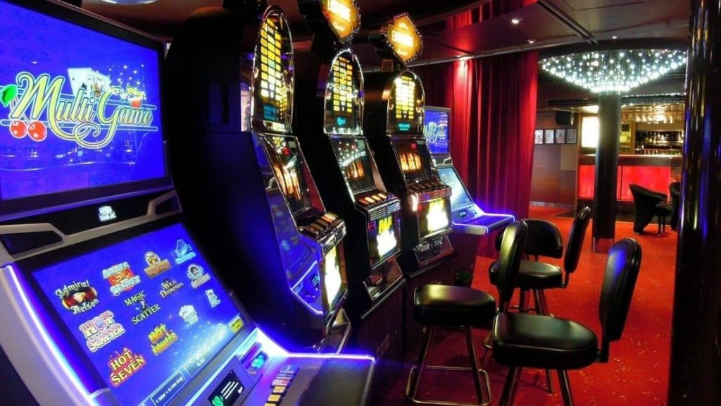 How does money laundering work at online gambling?