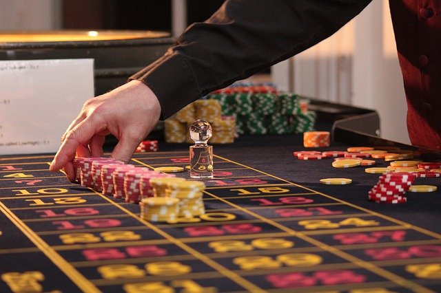 How to play Roulette and win?