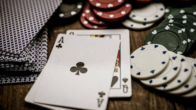 How to win in the Baccarat competition?